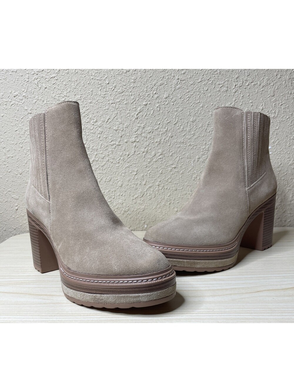Steve Madden Searches Platform Ankle Booties Women 8.5M Tan Suede Block Heel